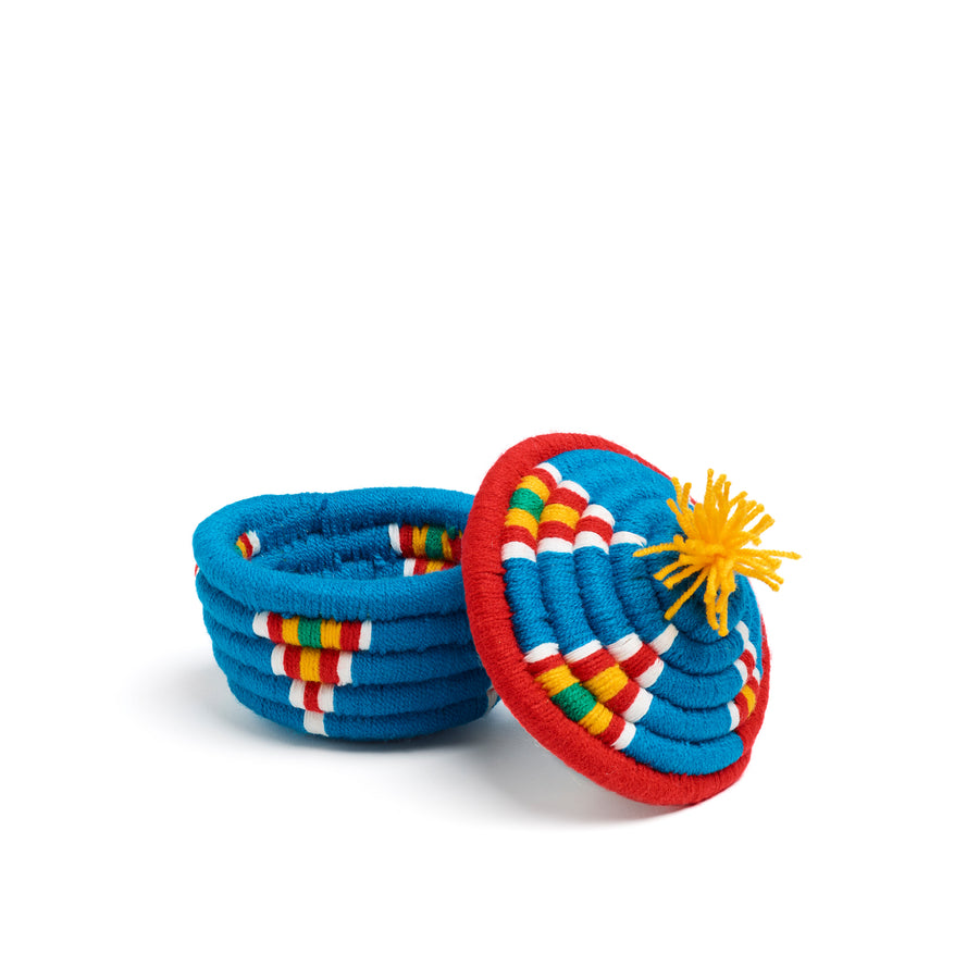 blue and red dokht round basket